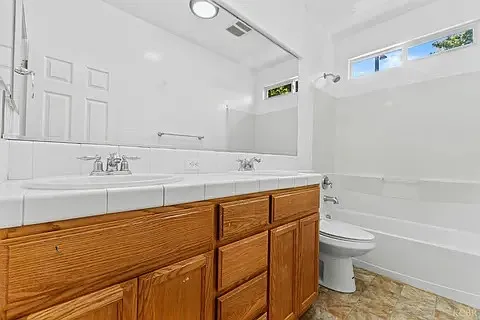 197 Johnson St — Photo 10