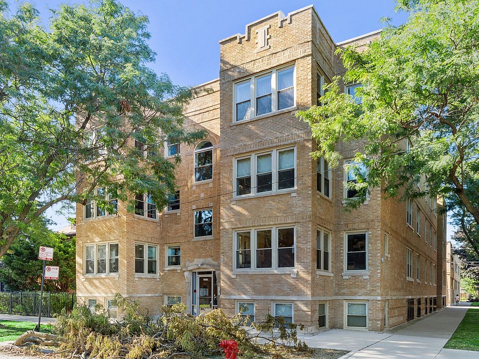 1st image of 3900 W Cornelia Ave APT 1W