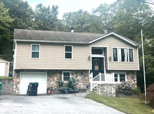 30 Red Oak Rd, Wantage, NJ 07461