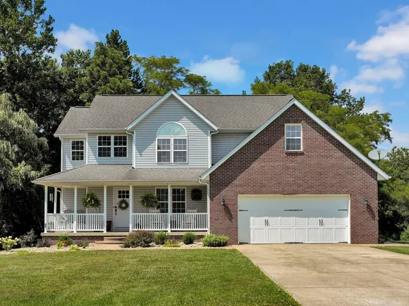 212 Maple Run Estates Blvd, Springville, IN 47462