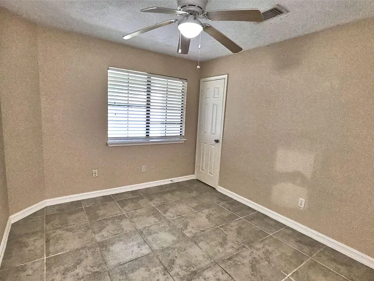 7403 Gateridge Dr — Photo 20