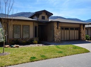 1 Plateau Dr #1, Maggie Valley, NC 28751