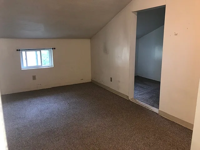 241 E University Ave — Photo 10