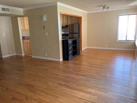 2nd image of 192 Tallwood Dr