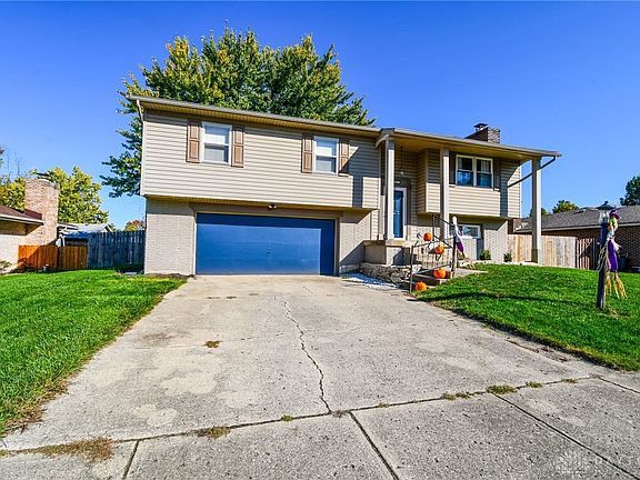 4th image of 1309 Warwick Dr