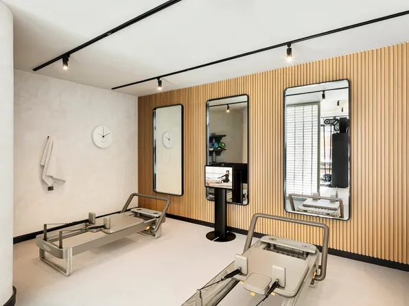 880 Atlantic Avenue image 24 of 31