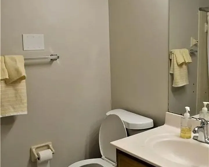 1649 Arlyn Cir #A — Photo 18