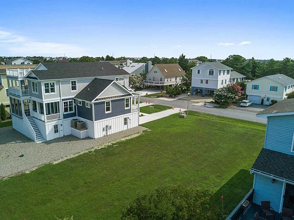 3rd image of 322 Sandpiper Dr