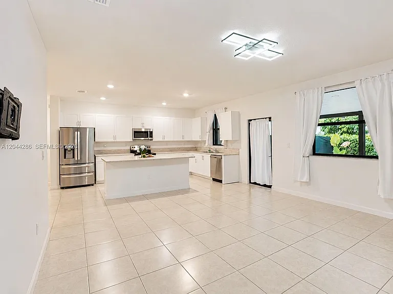 22886 SW 128th Pl — Photo 12