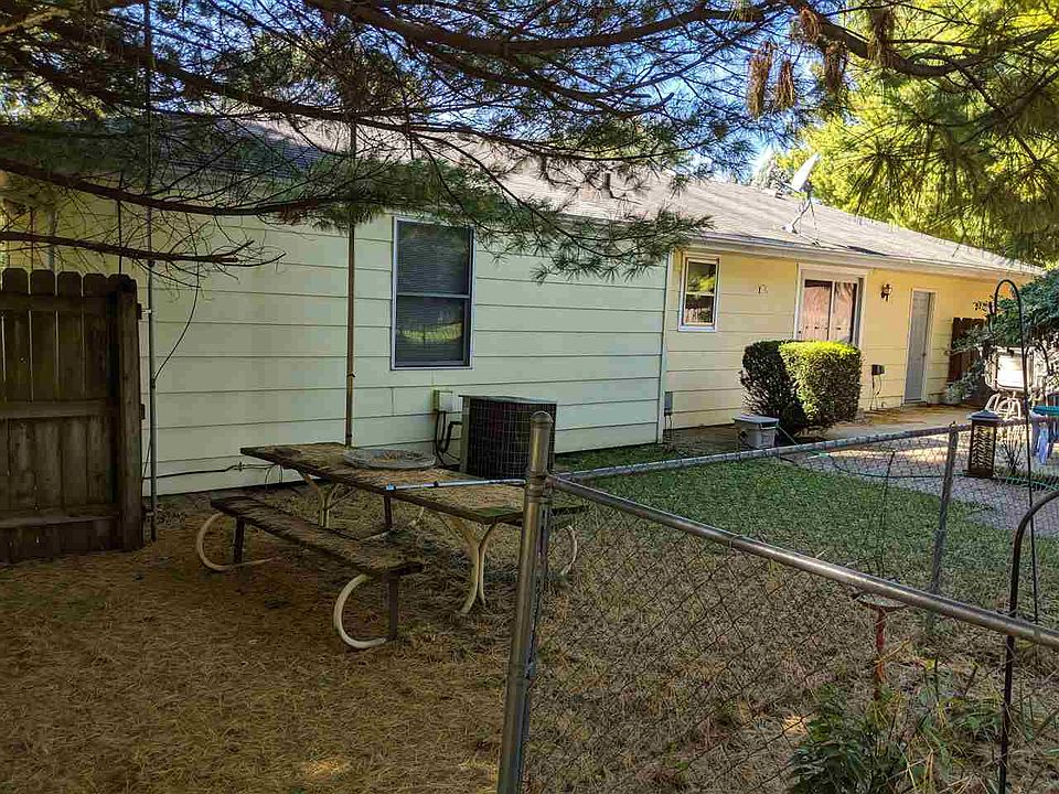 2nd image of 11629 Wagon Ln