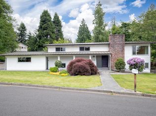 625 SW 179th Pl, Normandy Park, WA 98166