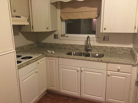 5th image of 7605 Harpers Dr