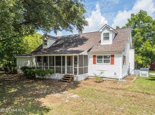 278 Batson Road, Hampstead, NC 28443