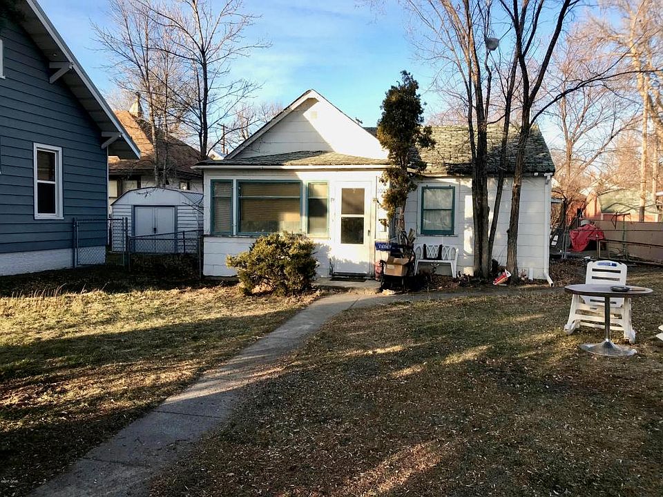 2nd image of 1005 4th Ave S