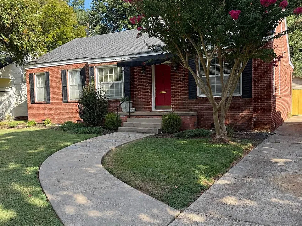 111 Carrollton Ave