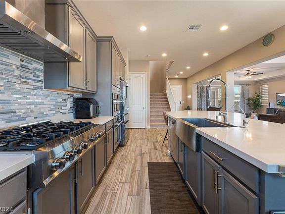 5th image of 11851 Cogoleto Ave