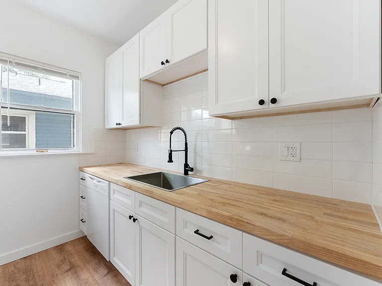 1915 NE 16th Ave #3 — Photo 11