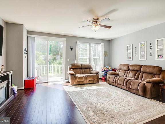 5th image of 9169 Balaton Lake Ln