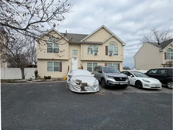 83 3rd Avenue, Bay Shore, NY 11706