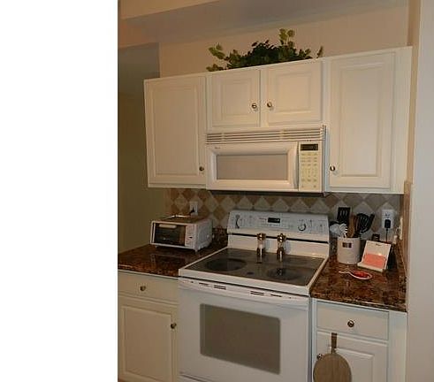 3rd image of 14501 Farrington Way APT 105
