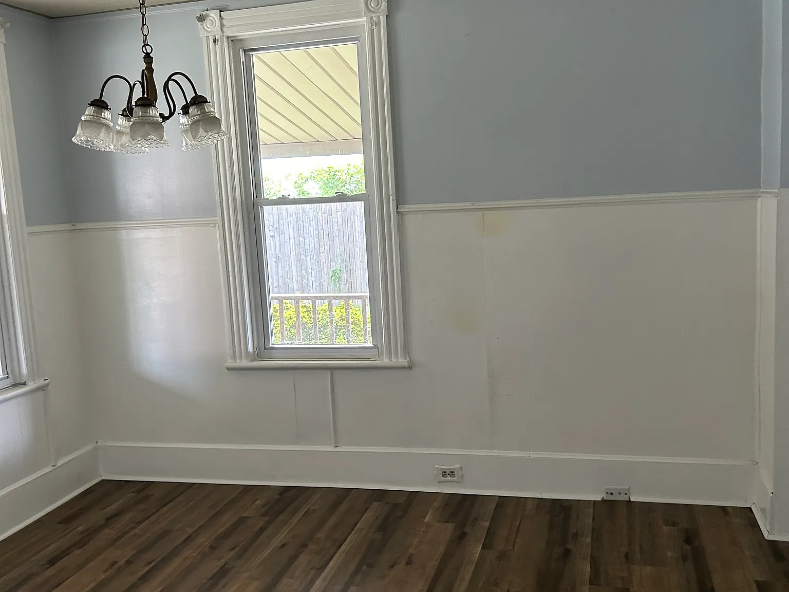 3 bed, 1100 sqft, $1,300 — Photo 3
