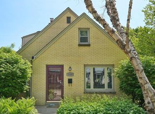 3166 N 79th St, Milwaukee, WI 53222