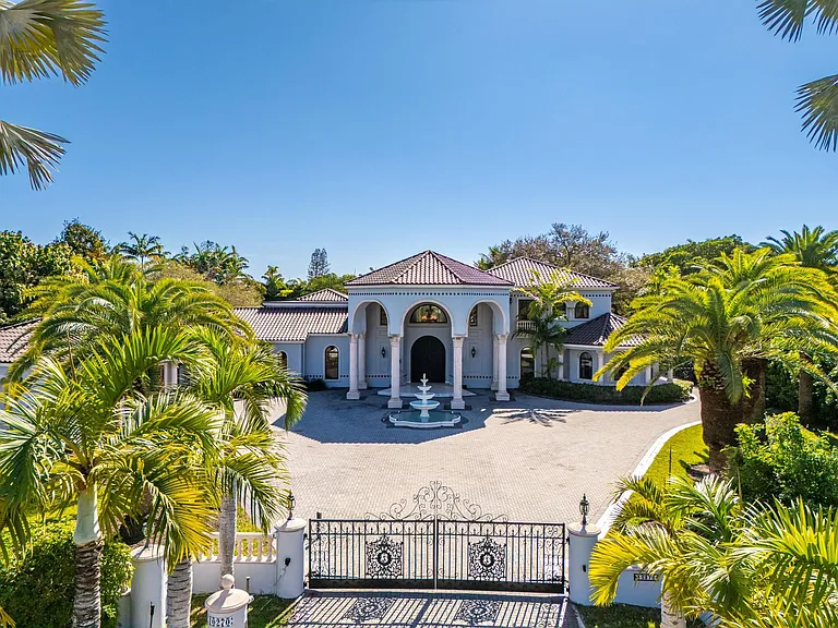 10270 SW 58th St — Photo 86