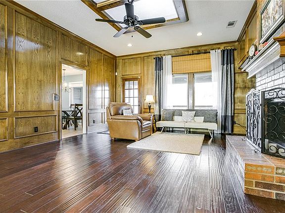 3rd image of 1709 Tawakoni Ln