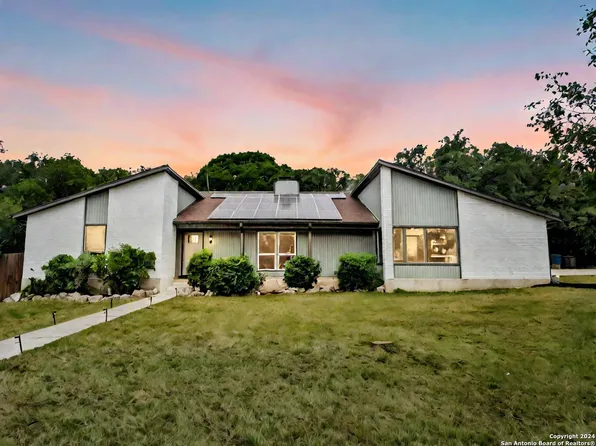7903 Shady Hollow Ln, San Antonio, TX 78255