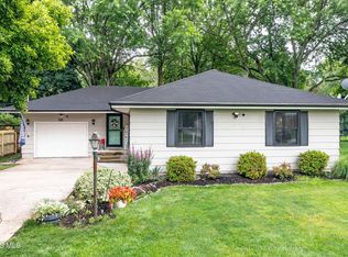 326 W 7th St, Perrysburg, OH 43551