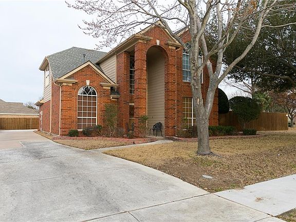 2nd image of 505 Dartmouth Ln