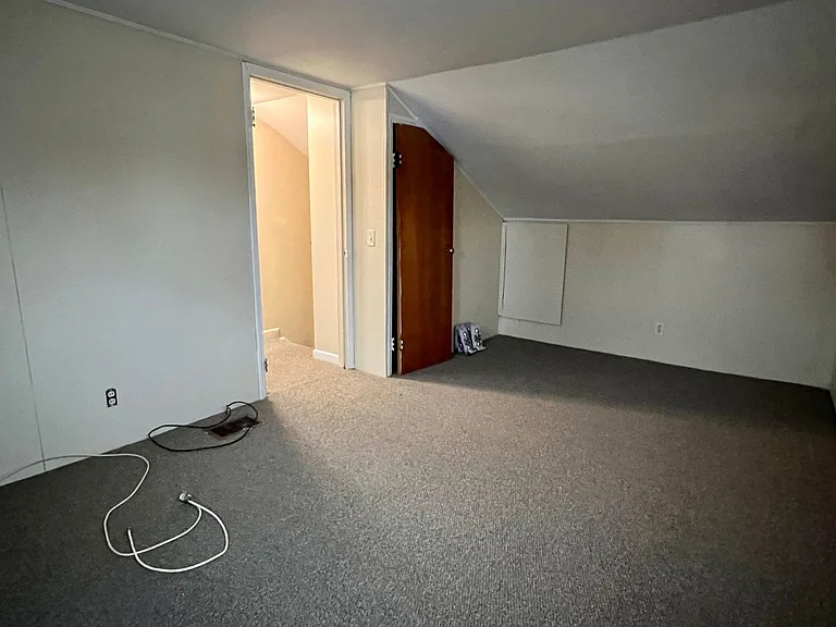 331 Leonard Rd — Photo 18