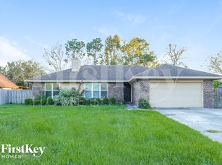 2391 Stonebridge Dr, Orange Park, FL 32065