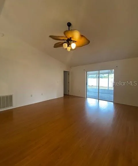 3938 Creek Woods Dr — Photo 4
