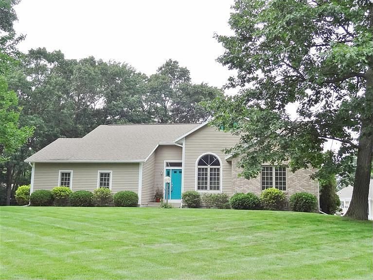 1st image of 15498 Hofma Dr