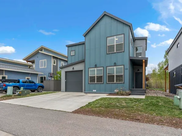 106 Pioneer Avenue, Durango, CO 81301