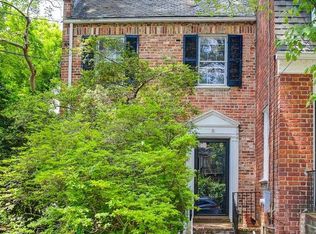 5033 V St NW, Washington, DC 20007