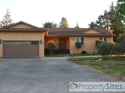 243 Princeton Ct, Sebastopol, CA, 95472