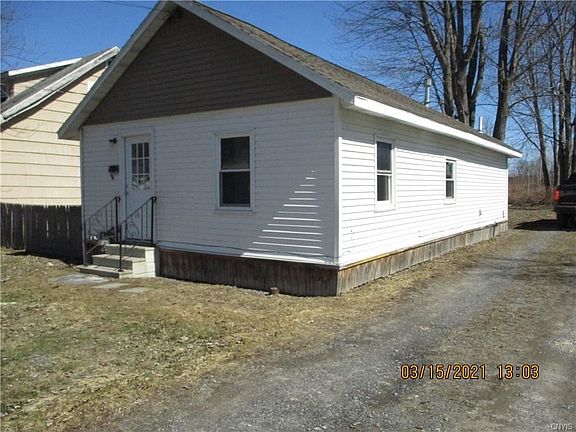 3rd image of 7920 Ontario Ave