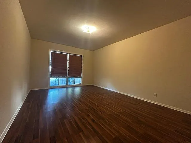 5320 Balcones Dr #A — Photo 11