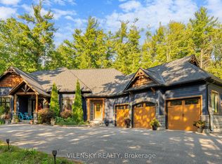 9 Moran St, Springwater, ON L0L2K0