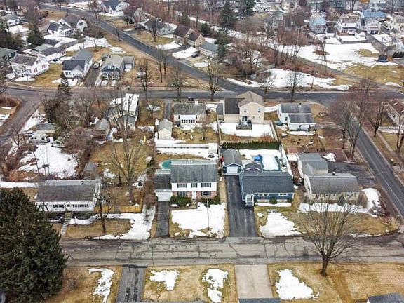 3rd image of 5 Halsey Pl