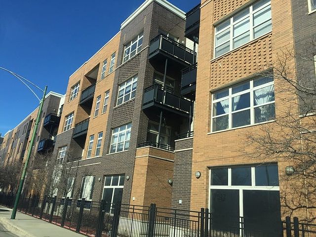 1st image of 2935 N Clybourn Ave APT 302