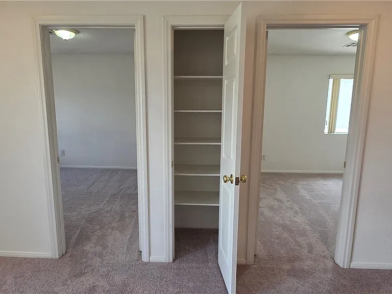 3358 Hillside Garden Dr — Photo 35