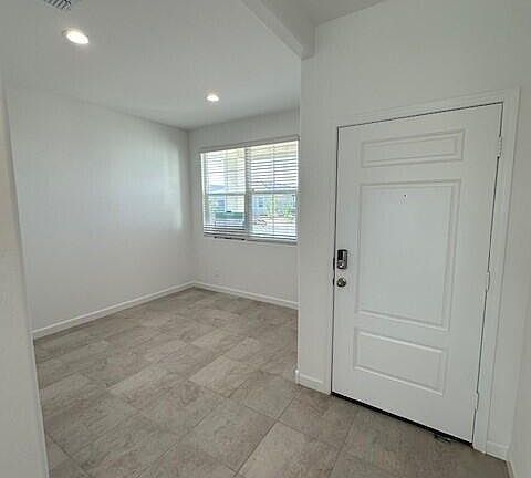 5th image of 38085 W EXCUSSARE Way