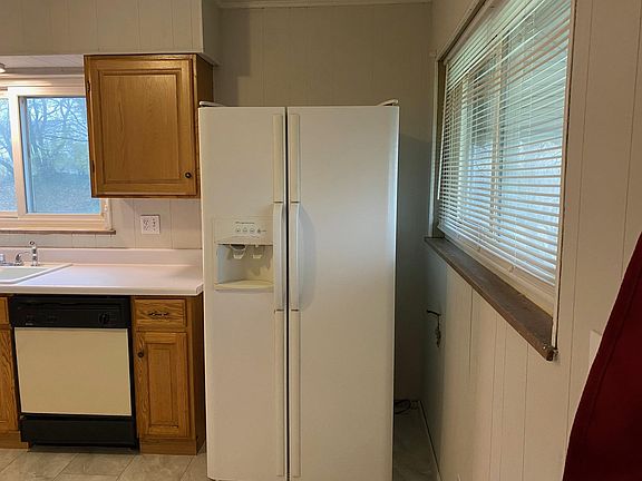 Kitchen, Refridgerator