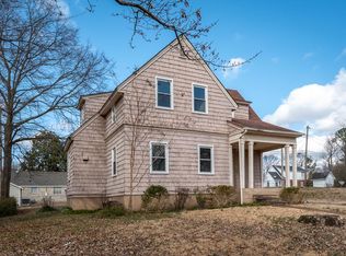 1617 Oak Grove Blvd, Sheffield, AL 35660