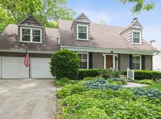 3712 W 52nd Ter, Roeland Park, KS 66205