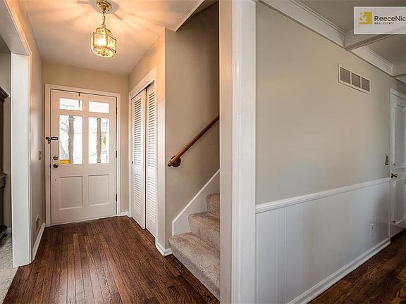 3rd image of 4311 S Cromwell Dr