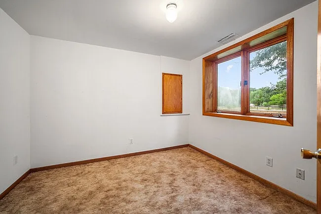 2755 Olive Ln N — Photo 21